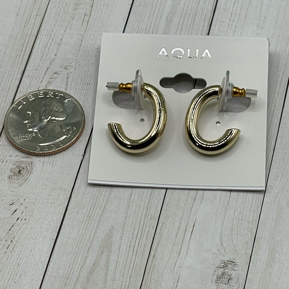 NWT Aqua Brand Gold Semi Hoop Earrings from Bloomingdales's - Picture 5 of 8